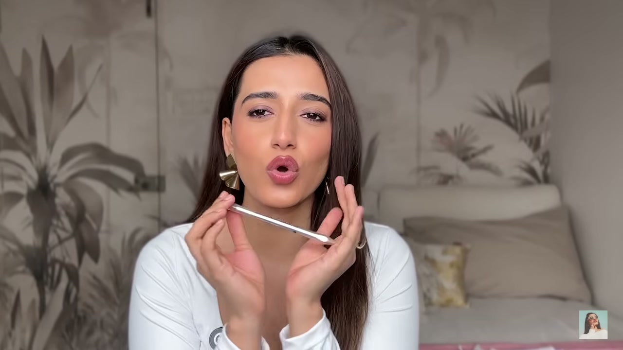 @aashiadani reviewing Benefit Cosmetics Precisely, My Brow Pencil at 18:50 in a YouTube Shorts video