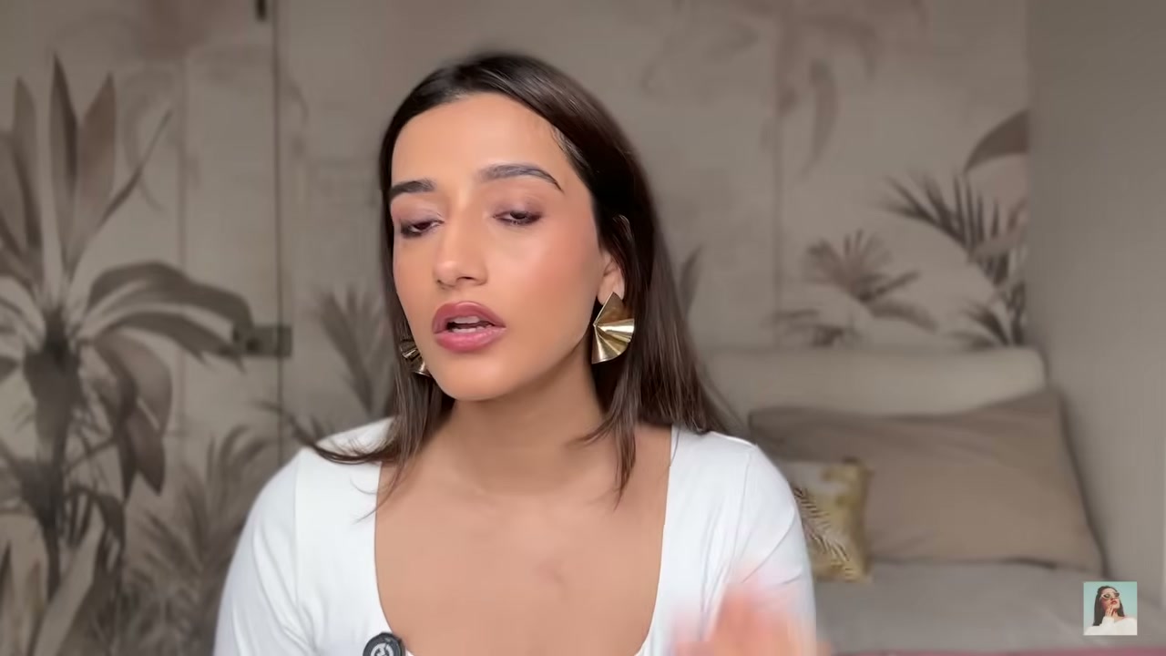 @aashiadani reviewing d'Alba White Truffle First Spray Serum at 17:26 in a YouTube Shorts video