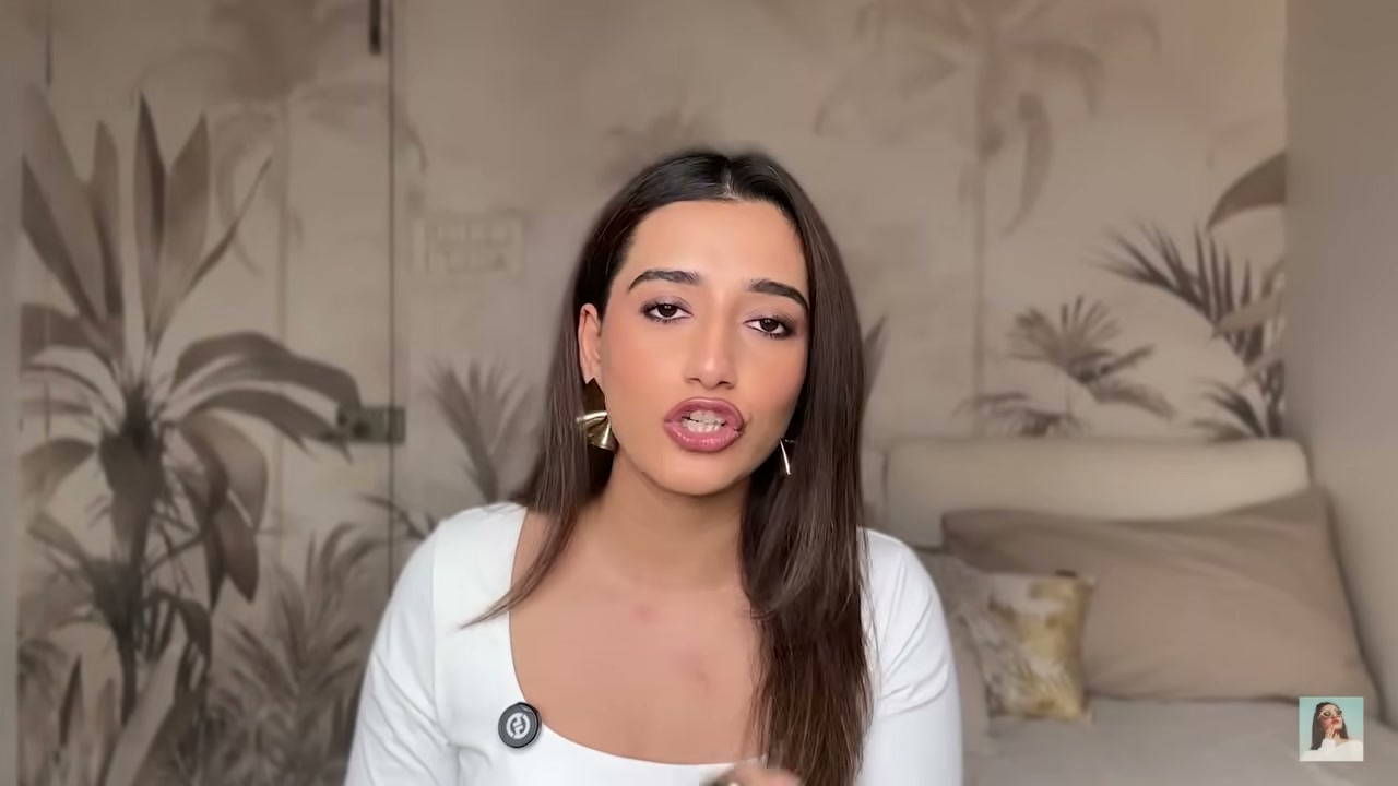 @aashiadani reviewing Ducray Anaphase+ Anti-Hair Loss Complement Shampoo at 05:13 in a YouTube Shorts video