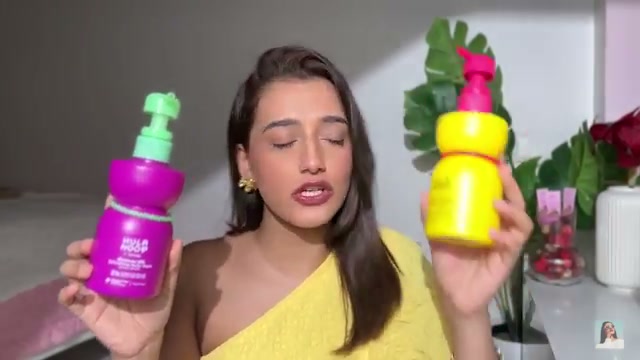 @aashiadani reviewing Foxtale Hula Hoop Brightening Body Wash at 07:37 in a YouTube Shorts video