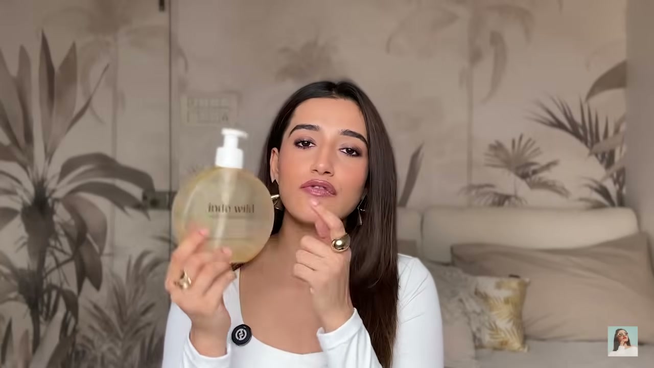 @aashiadani reviewing indē wild Champi Bond Repair Shampoo at 04:11 in a YouTube Shorts video