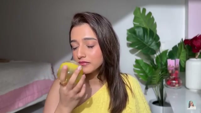 @aashiadani reviewing L'occitane Immortelle Divine Cleansing Balm at 05:46 in a YouTube Shorts video