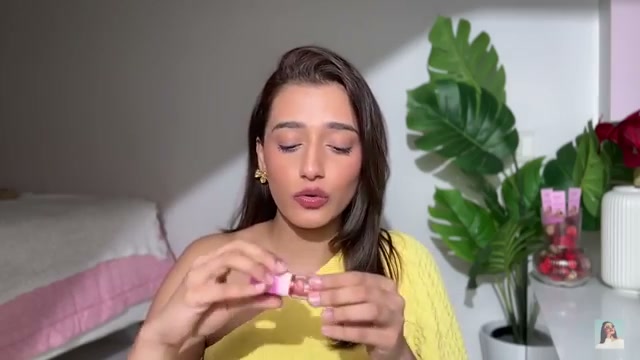 @aashiadani reviewing Typsy Beauty Shade Shifter Lip & Cheek Oil at 05:06 in a YouTube Shorts video