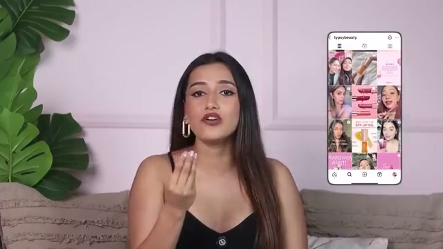 @aashiadani reviewing Typsy Beauty Shade Shifter Lip Oil at 02:38 in a YouTube Shorts video