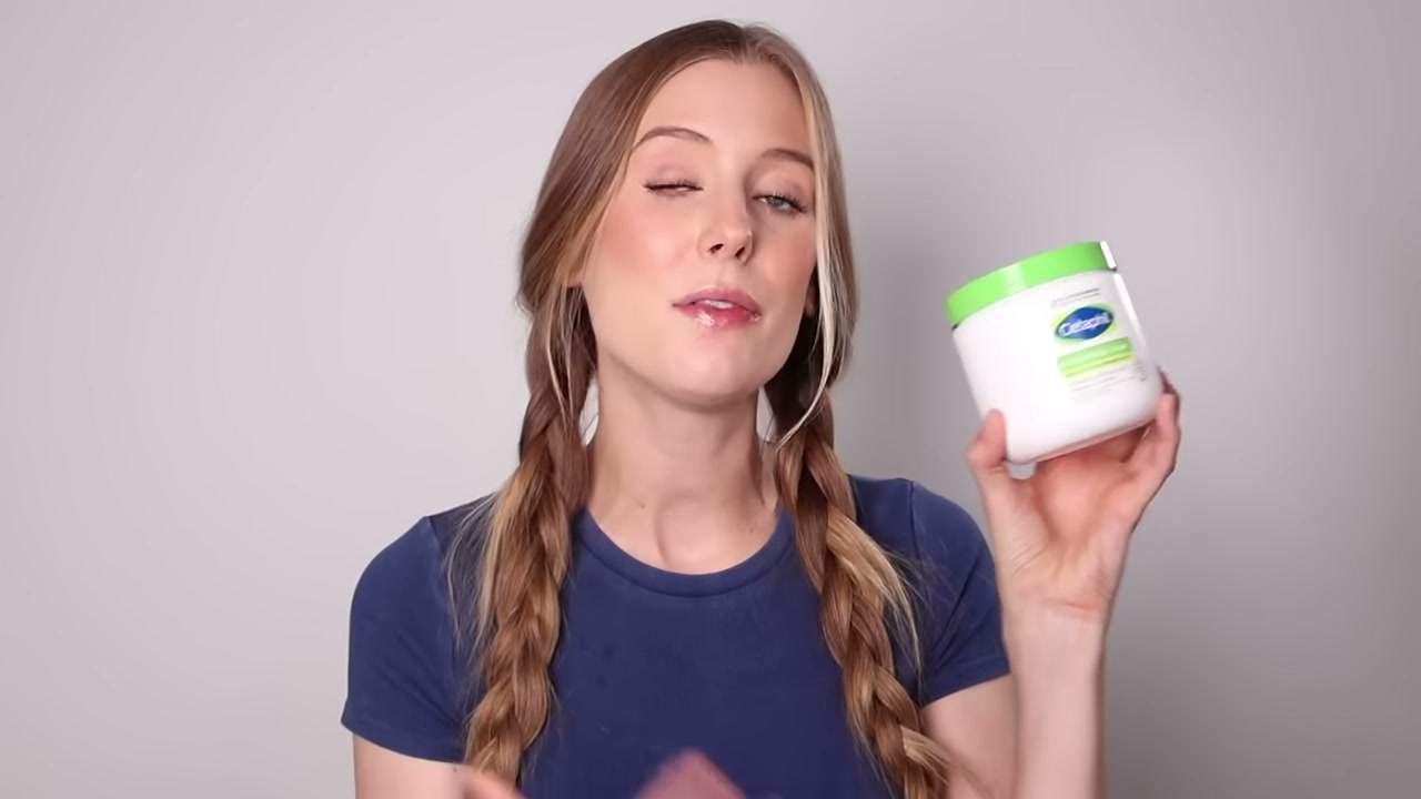 @abbeyyung reviewing Cetaphil Moisturizing Cream at 09:41 in a YouTube Shorts video