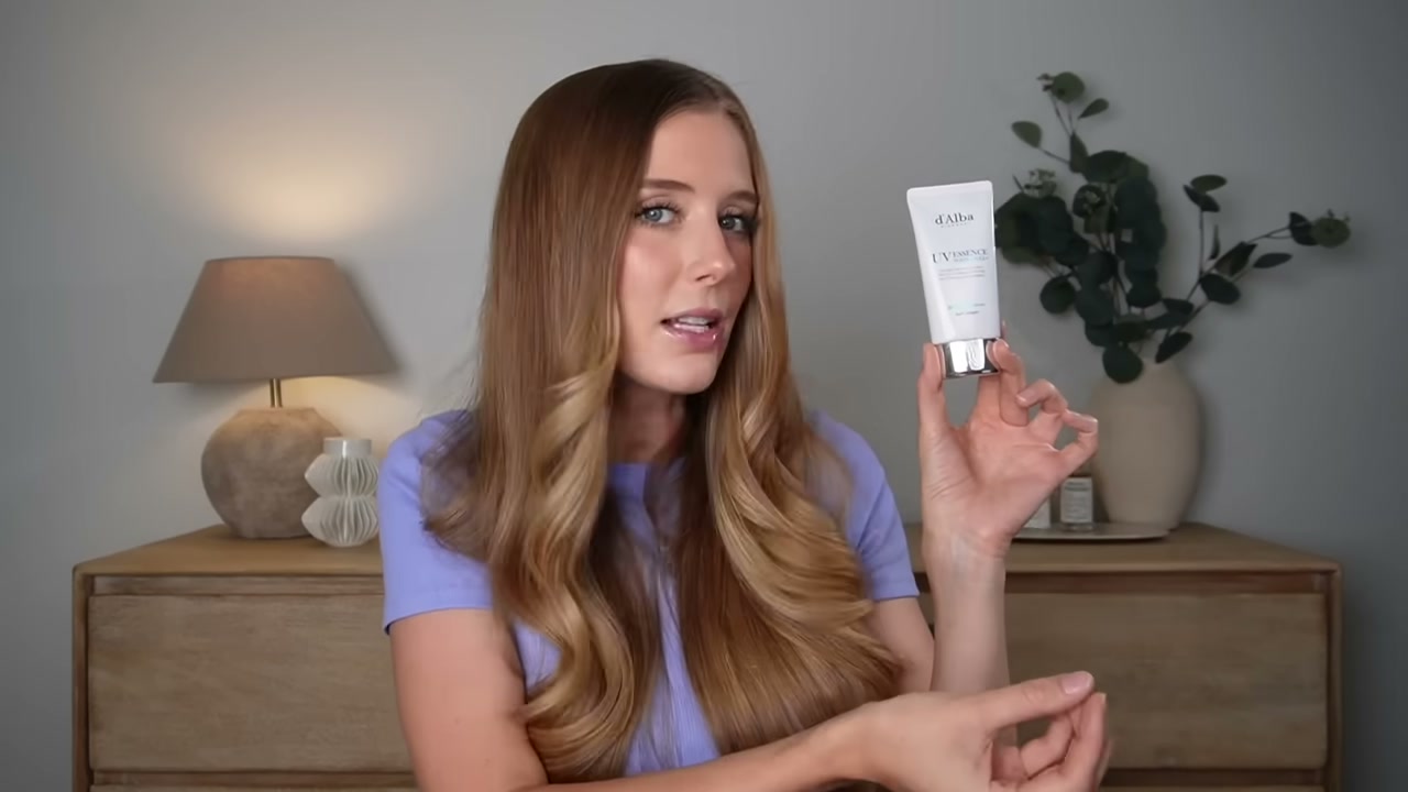 @abbeyyung reviewing d'Alba UV Waterfull Essence Sun Cream at 04:30 in a YouTube Shorts video