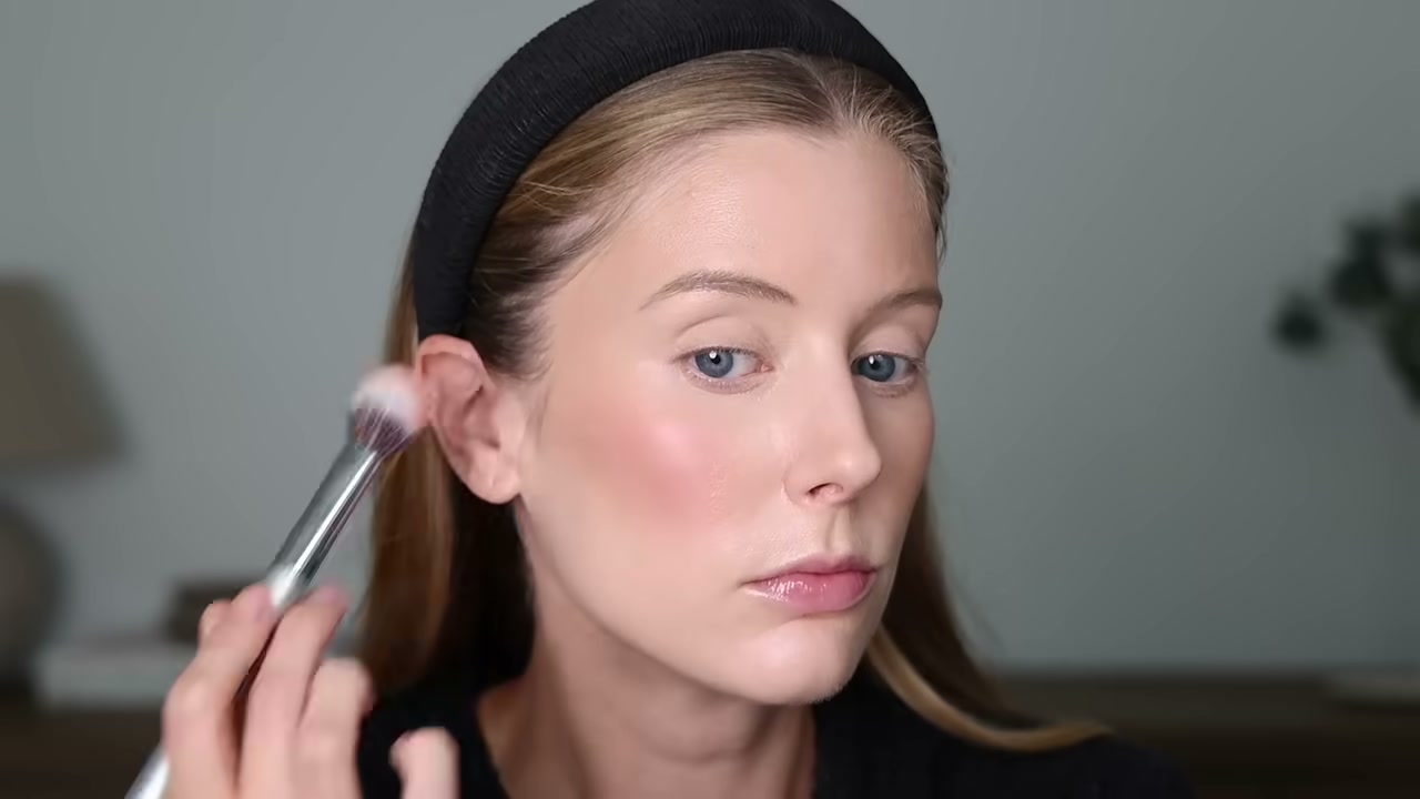 @abbeyyung reviewing e.l.f. Cosmetics Camo Liquid Bronzer at 27:10 in a YouTube Shorts video