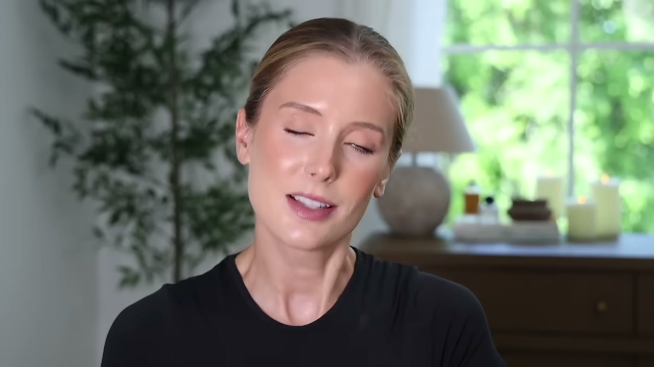 @abbeyyung reviewing e.l.f. Cosmetics Soft Glam Cream Bronzer at 25:34 in a YouTube Shorts video
