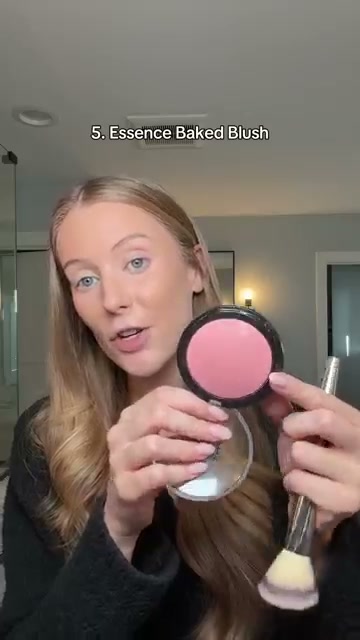 @abbeyyung reviewing Essence Pure Nude Baked Blush at 01:35 in a YouTube Shorts video