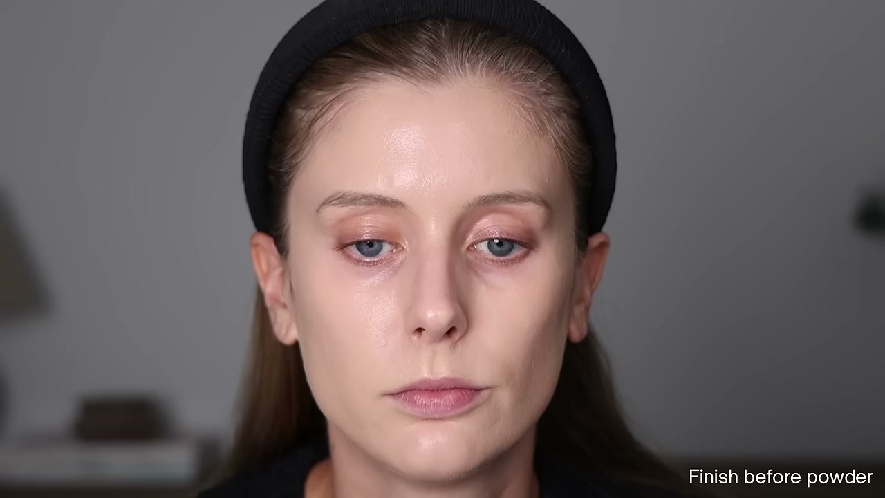 Double Wear Stay-in-Place Longwear Matte Foundation