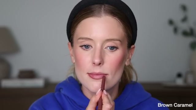 @abbeyyung reviewing L'oreal Blurfiller Blurring Lip Contour at 33:12 in a YouTube Shorts video