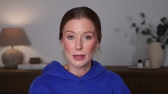 @abbeyyung reviewing Revlon Photoready Instant Blur Liner at 37:05 in a YouTube Shorts video