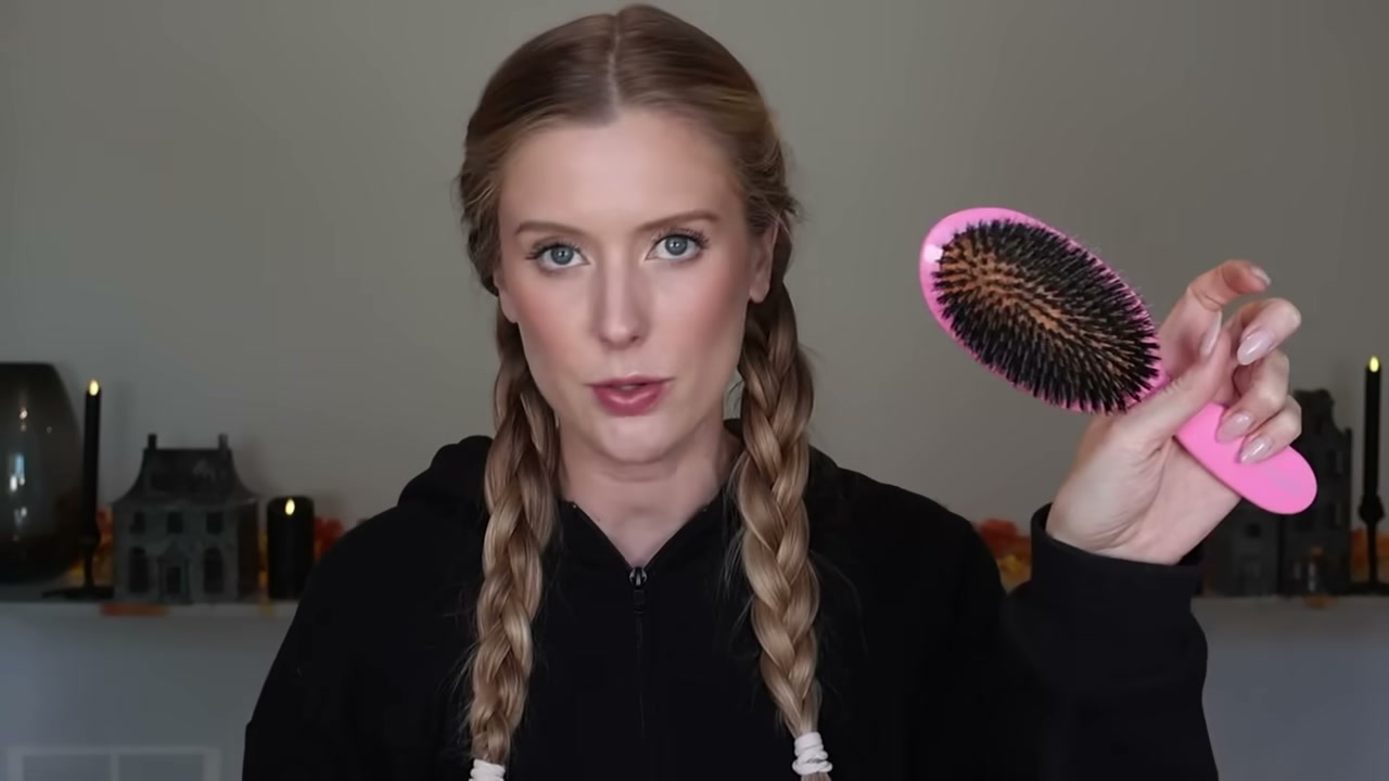@abbeyyung reviewing Rock & Ruddle Hairbrush at 26:45 in a YouTube Shorts video