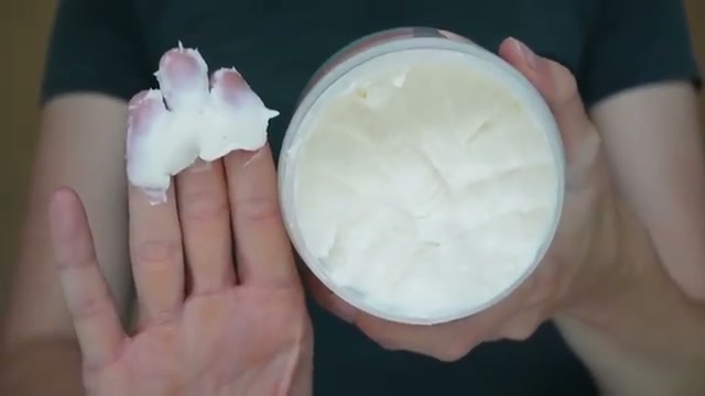 @abbeyyung reviewing Tree Hut Firming Whipped Shea Body Butter at 08:35 in a YouTube Shorts video