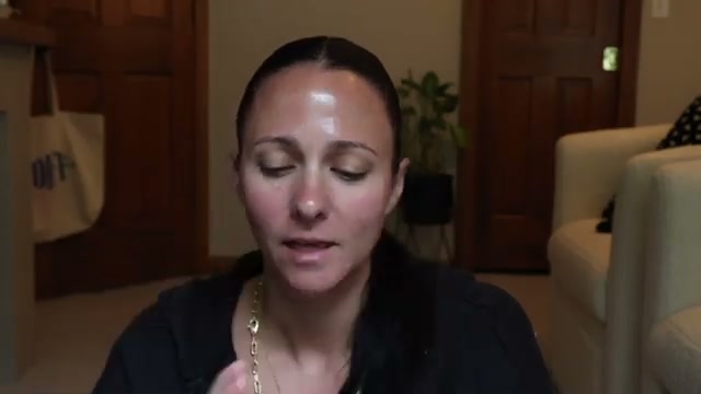 Halo Glow Silky Powder Highlighter