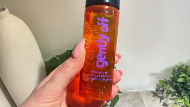Gently Off Dual-Phase Liquid Makeup Remover