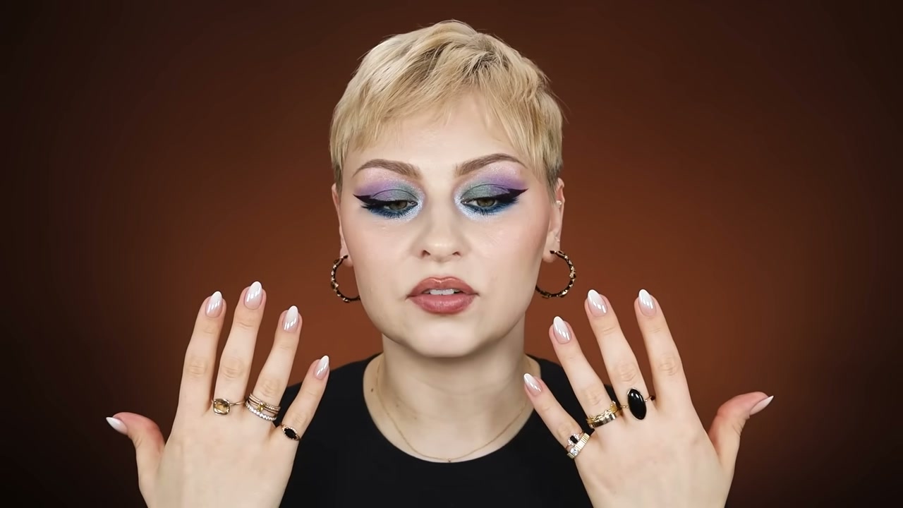Fianced Press On Nails