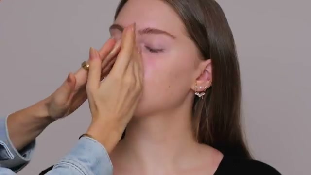 aliandreea mentioning Dr. Althea Pore Refresh Grinding Cleanser at 00:54 in their YouTube video