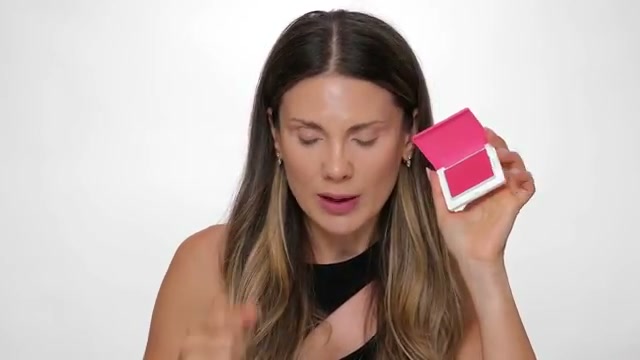 @aliandreea reviewing Nabla MR02 Brush at 11:44 in a YouTube Shorts video
