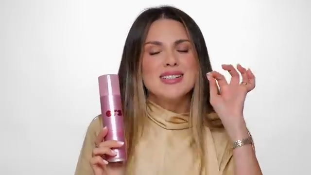 @aliandreea reviewing One/Size On 'til Dawn Setting Spray at 01:47 in a YouTube Shorts video