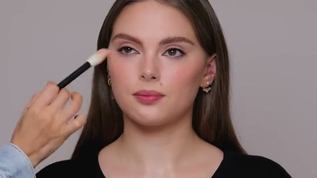 aliandreea mentioning One/Size On Till Dawn Setting Spray at 12:29 in their YouTube video