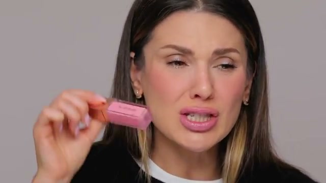 aliandreea mentioning Patrick Ta Major Volume Plumping Lip Gloss at 29:35 in their YouTube video