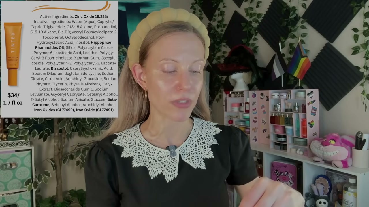 @aliceintherabbithole reviewing Live Tinted Hueguard Primer SPF 30 at 11:35 in a YouTube Shorts video