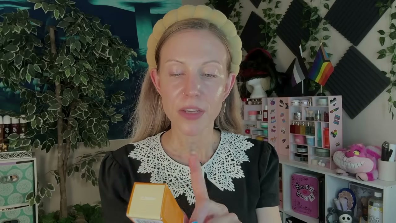 @aliceintherabbithole reviewing Live Tinted Hueguard Skin Tint SPF 50 at 16:23 in a YouTube Shorts video