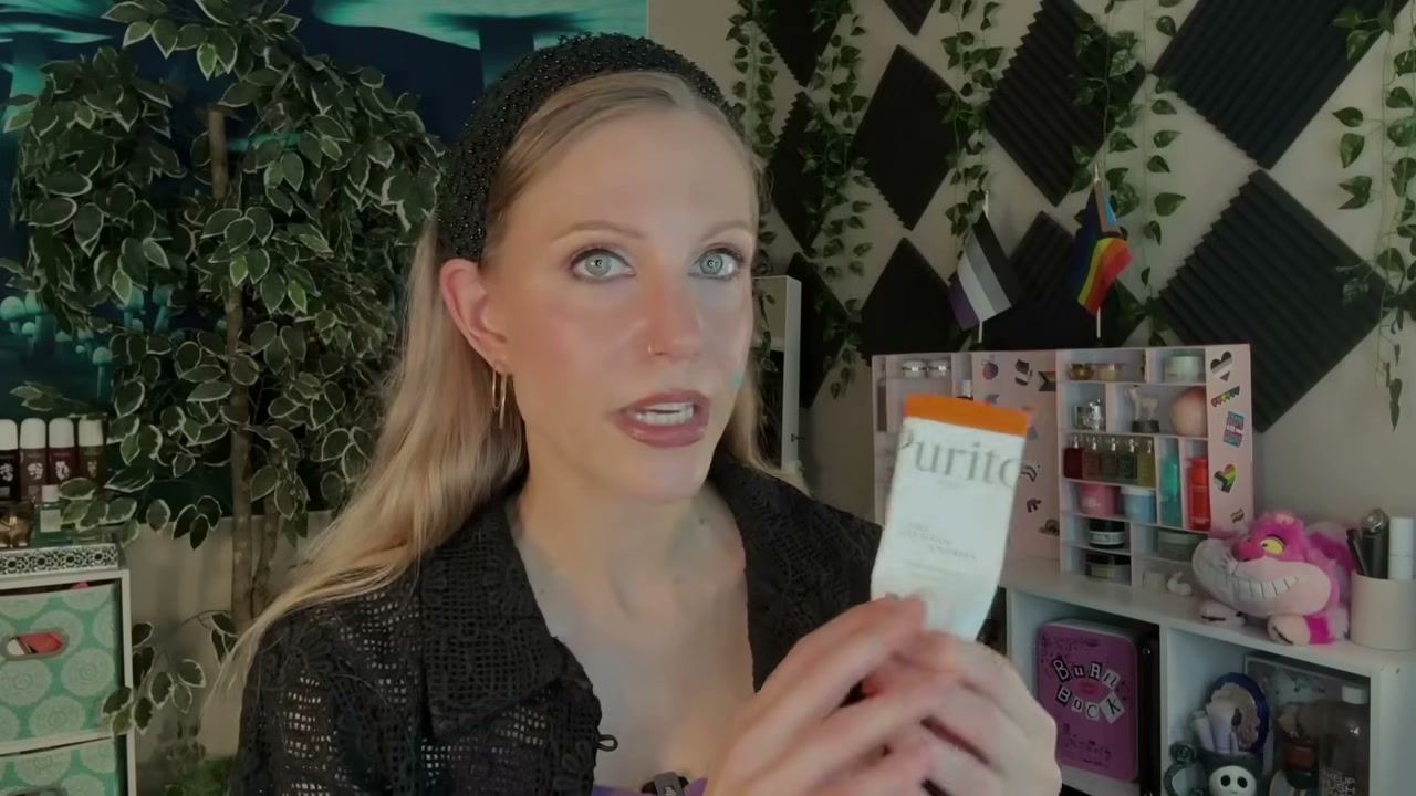 @aliceintherabbithole reviewing Purito Daily Soft Touch Sunscreen at 18:11 in a YouTube Shorts video