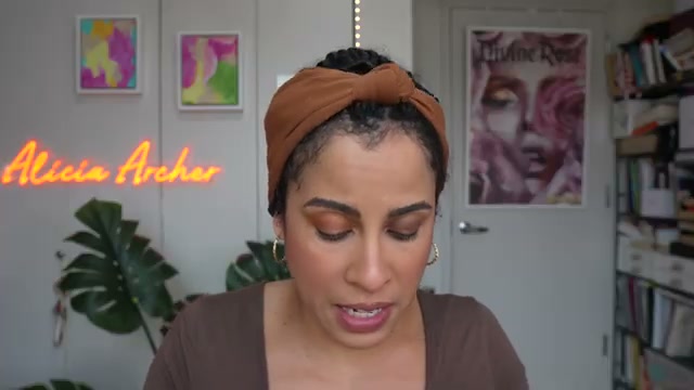 Exagger-Eyes Easy Eyeshadow Stick