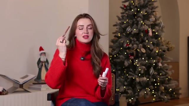 @allanaramaa reviewing Huda Beauty Lip Contour Stain at 15:40 in a YouTube Shorts video