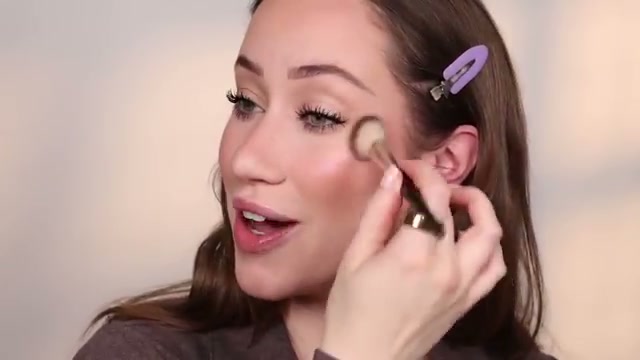 @allieglines reviewing Dior Backstage Glow Face Palette at 19:14 in a YouTube Shorts video