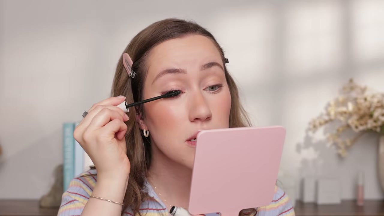 @allieglines reviewing Ravie Beauty Mascara at 16:43 in a YouTube Shorts video
