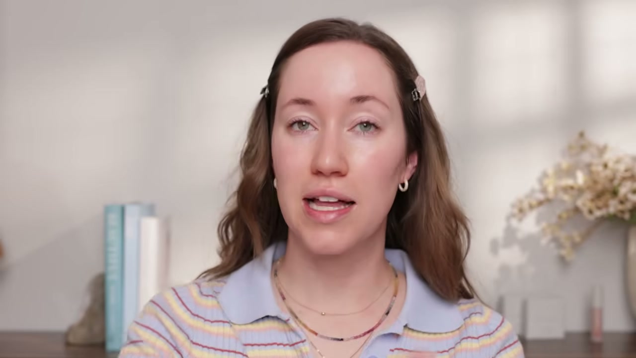 @allieglines reviewing Summer Fridays Lip Butter Balm at 05:22 in a YouTube Shorts video