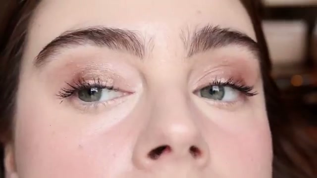 @amandaz reviewing Charlotte Tilbury Eyes to Mesmerize at 15:23 in a YouTube Shorts video