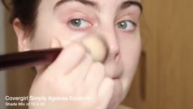 Simply Ageless Skin Perfector Essence Foundation