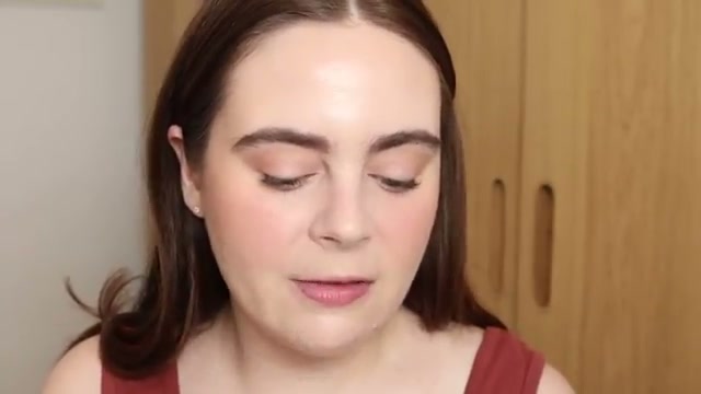 @amandaz reviewing Dior Backstage Eye Palette at 21:46 in a YouTube Shorts video