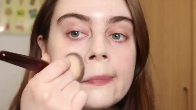 @amandaz reviewing Dior Forever Skin Glow Foundation at 01:53 in a YouTube Shorts video