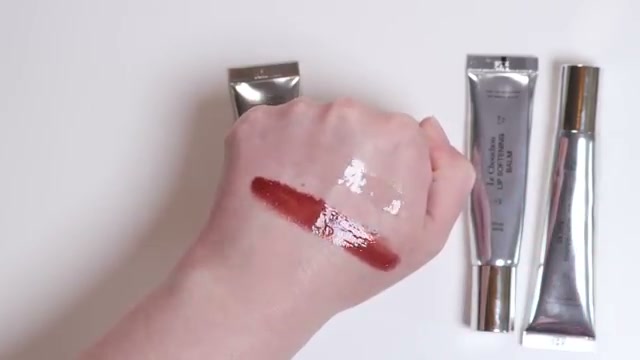 Le Chouchou Exfoliating + Softening Peptide Lip Balm