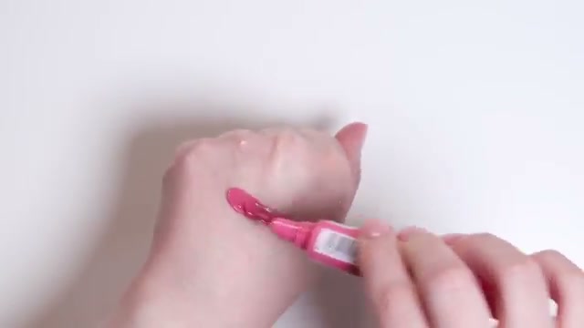 The Super Peptide Glossy Lip Treatment