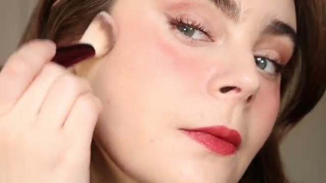 @amandaz reviewing fwee Lip & Cheek Blurry Pudding Pot at 15:21 in a YouTube Shorts video