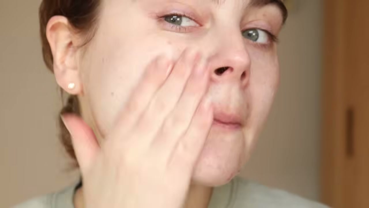 @amandaz reviewing Haruharu Wonder Black Rice Moisture Airyfit Sunscreen at 06:48 in a YouTube Shorts video