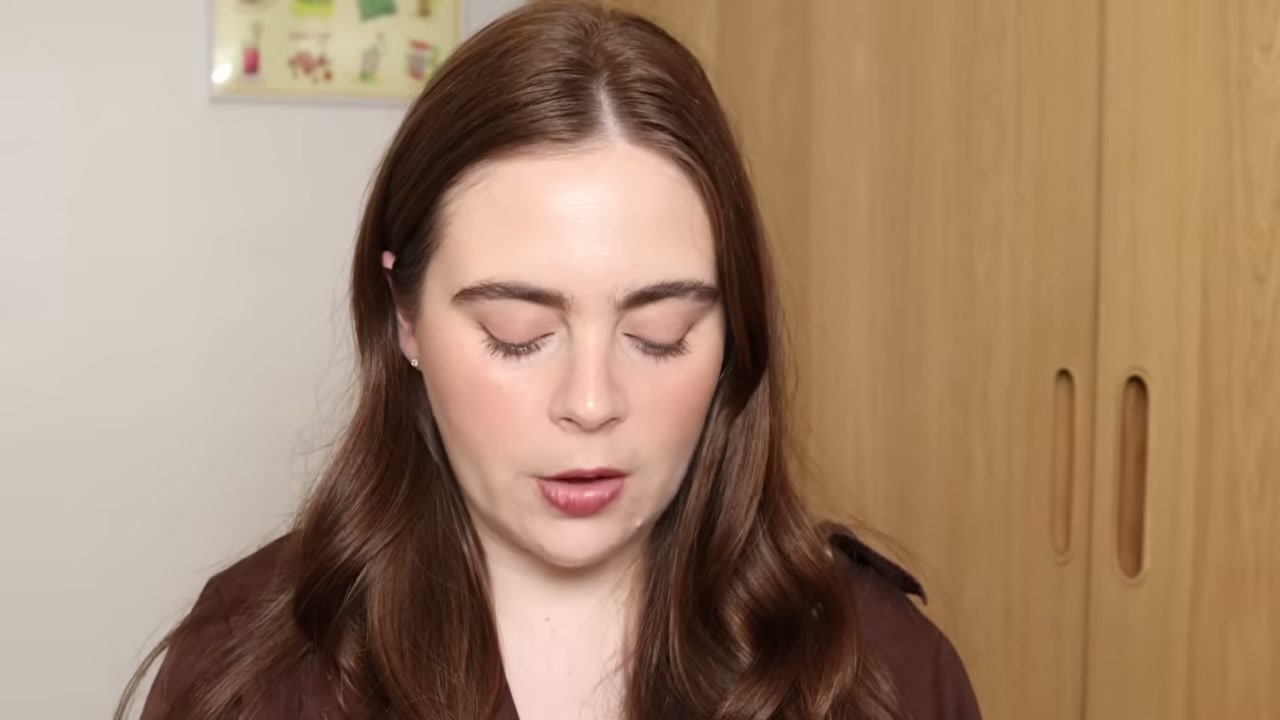 @amandaz reviewing Jones Road Beauty Blushing Stick at 26:39 in a YouTube Shorts video