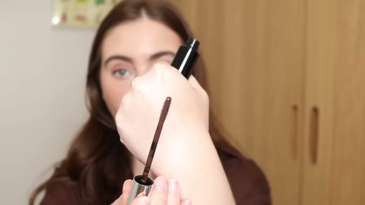 @amandaz reviewing Merit Clean Volume Mascara at 20:32 in a YouTube Shorts video