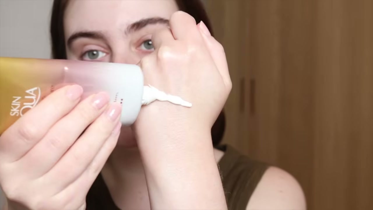 @amandaz reviewing Rohto Mentholatum Skin Aqua Super Moisture Barrier UV Essence SPF 50+ at 23:44 in a YouTube Shorts video
