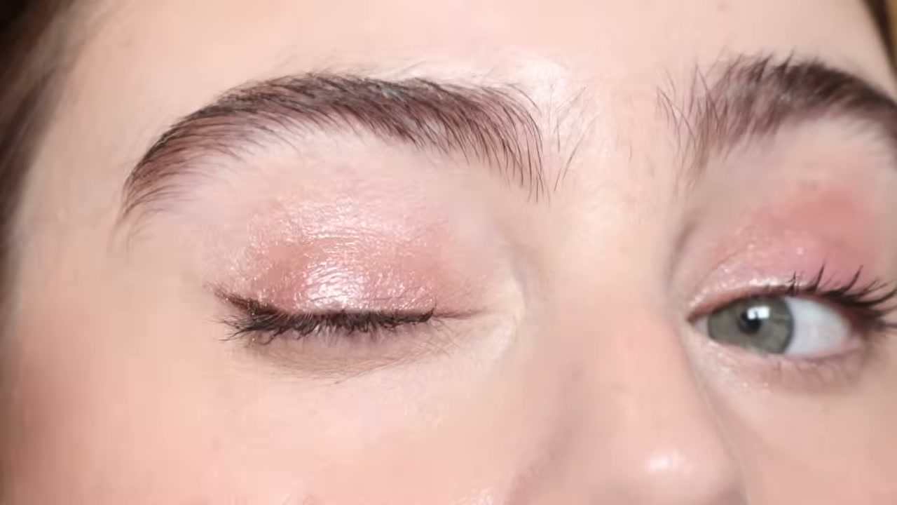 24/7 Moondust Glitter Eyeshadow Single