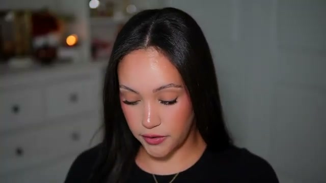 @amyglam reviewing Bath & Body Works Bergamot Waters Candle at 03:59 in a YouTube Shorts video