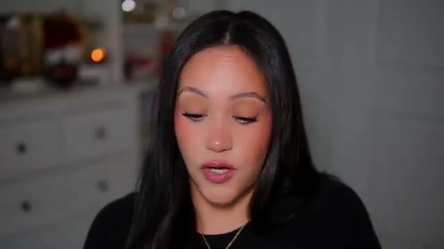 @amyglam reviewing Briogeo Avocado & Kiwi Hair Mask at 06:52 in a YouTube Shorts video