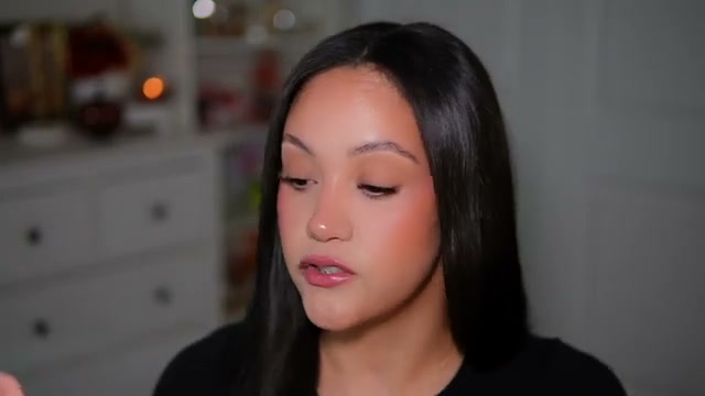 @amyglam reviewing Saltair Coral Coast Serum Body Wash at 08:18 in a YouTube Shorts video