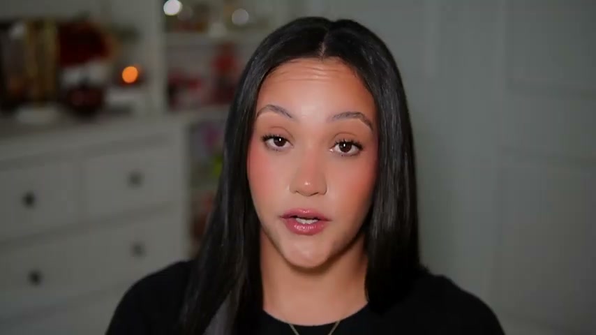 @amyglam reviewing Saltair Glow Getter Body Wash at 09:00 in a YouTube Shorts video